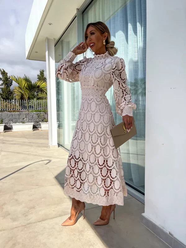 Serena Luxe – Elegant Lace Maxi Dress