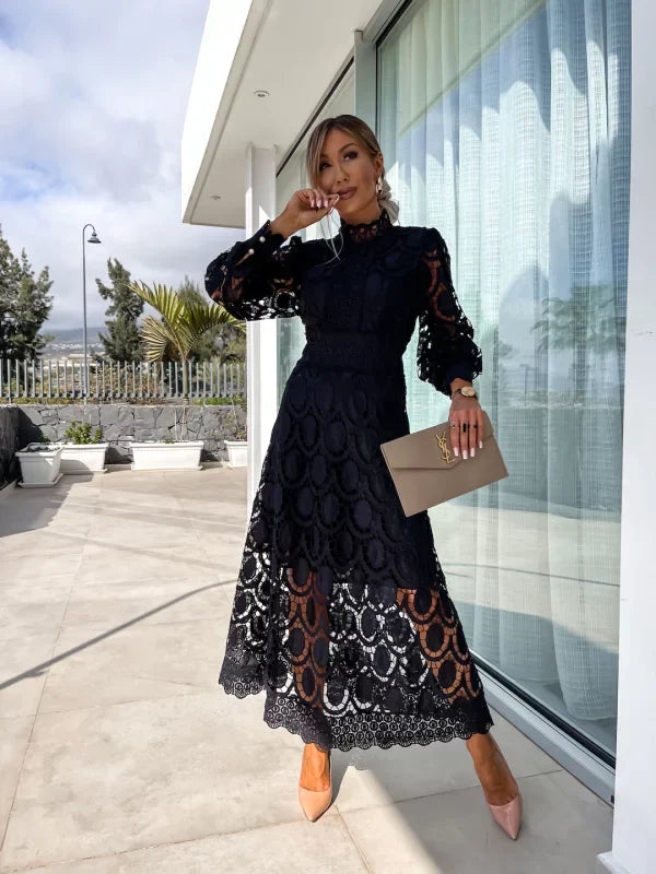 Serena Luxe – Elegant Lace Maxi Dress