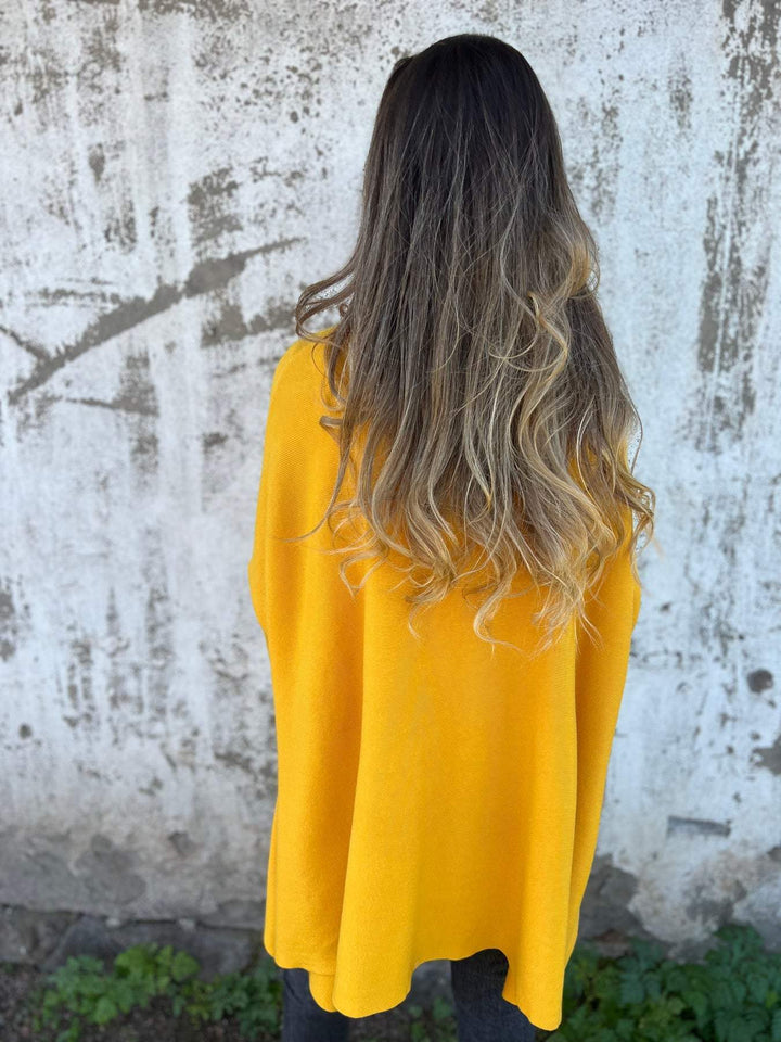 Cherry - Oversized V-Neck Knit Pullover
