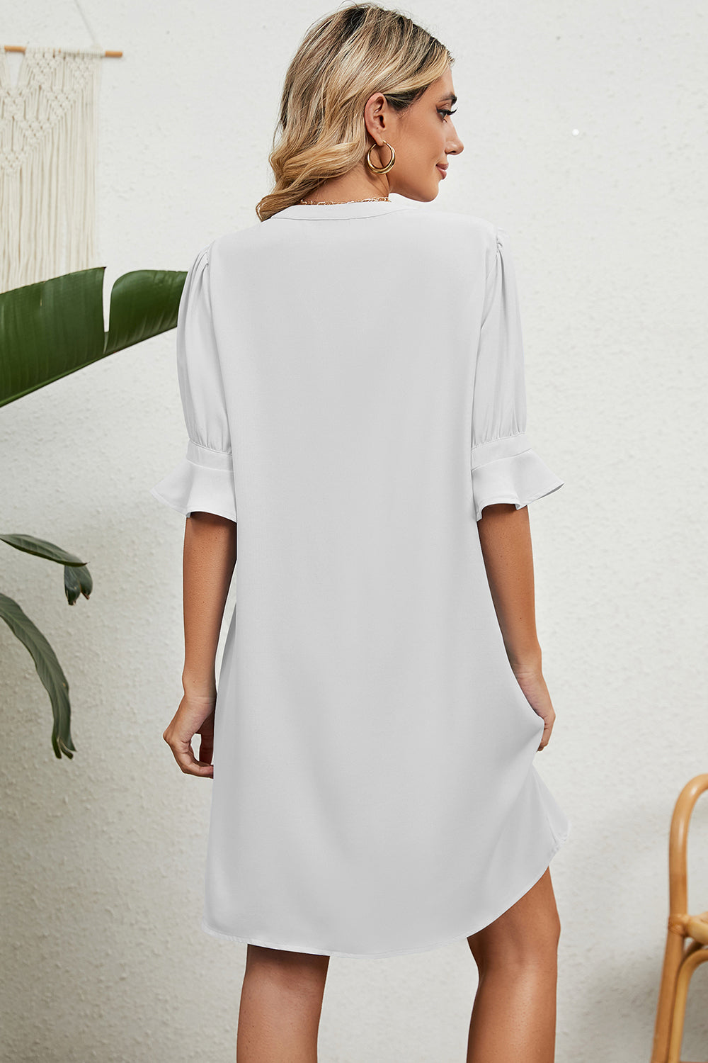Nerina-Relaxed V-Neck Dress