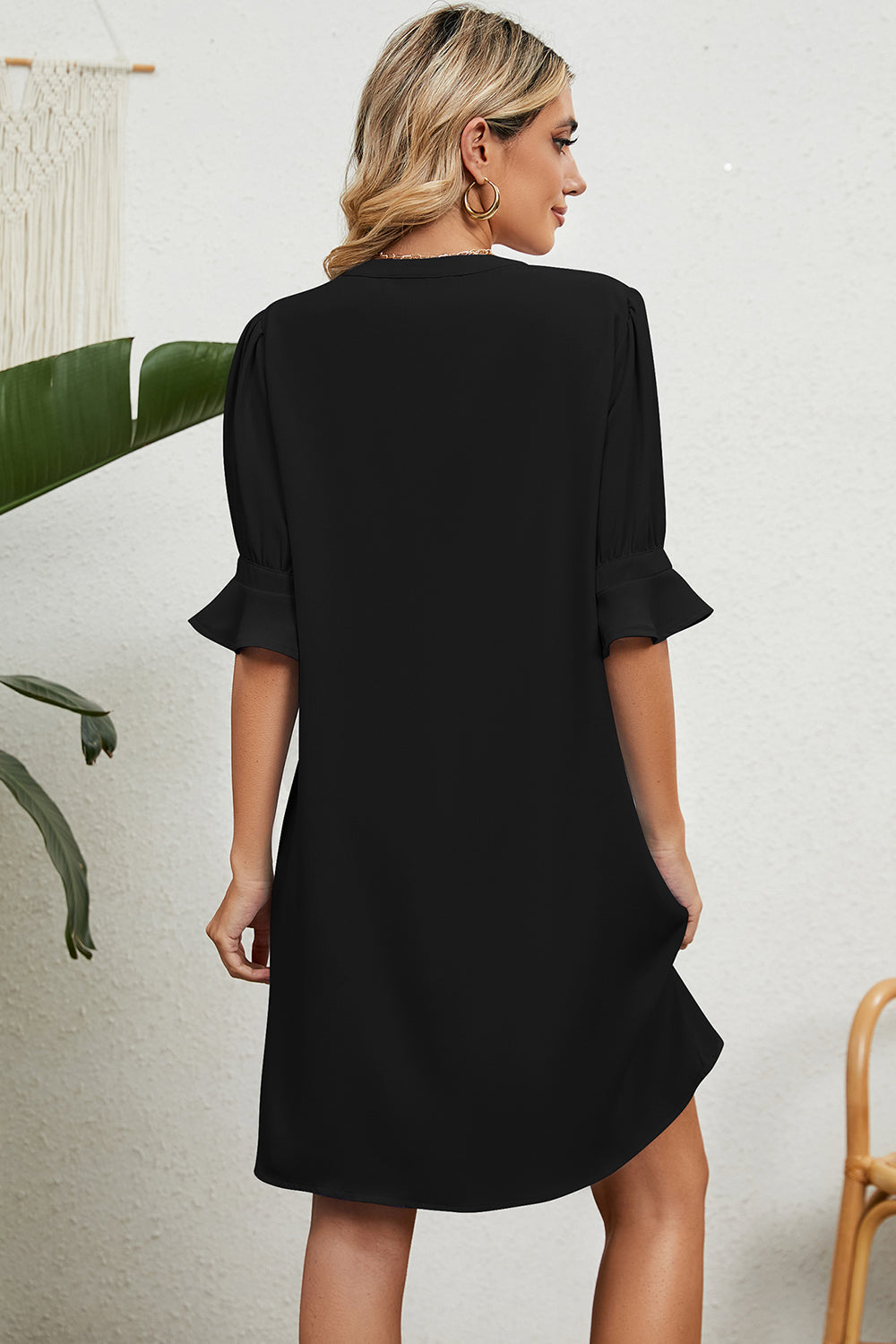 Nerina-Relaxed V-Neck Dress
