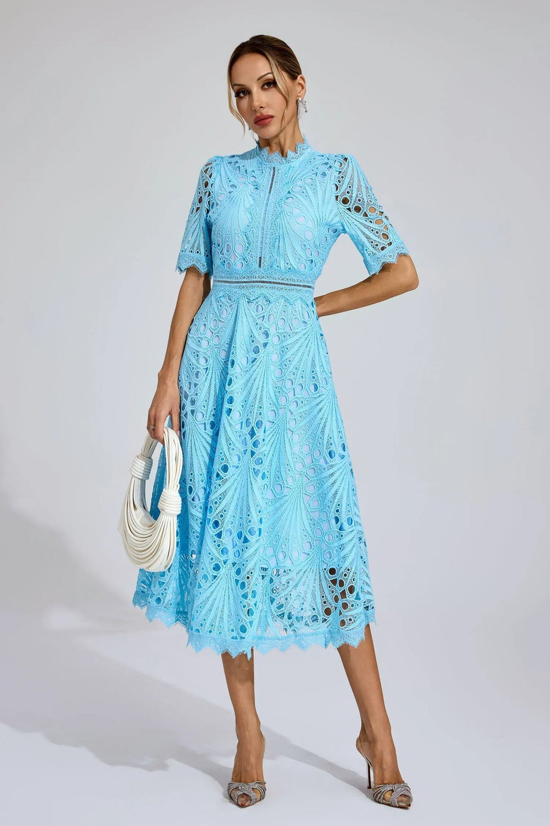 Carmen – Embroidered Lace Midi Dress