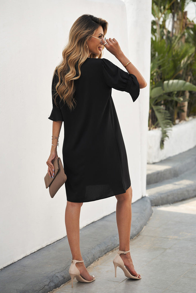 Nerina-Relaxed V-Neck Dress