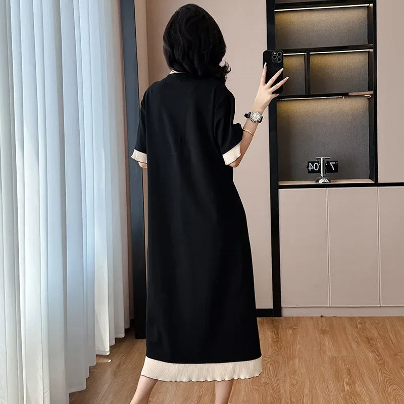 Amanda - Everyday Elegance Black Pleated Dress