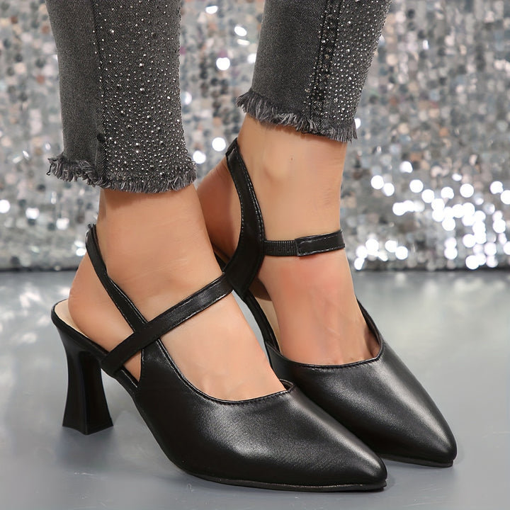 Chloé – Sculpted Block Heel Pumps