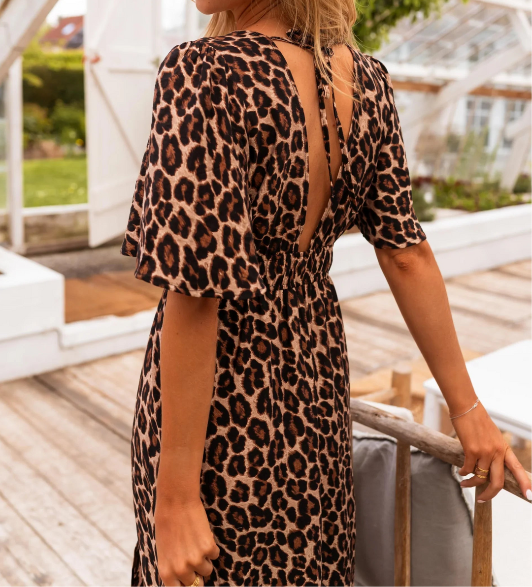 Lena - Relaxed Leopard Print Maxi Dress
